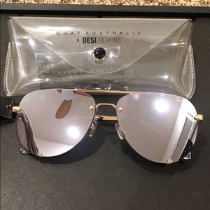 High Key Mini Quay Sunglasses. NWT